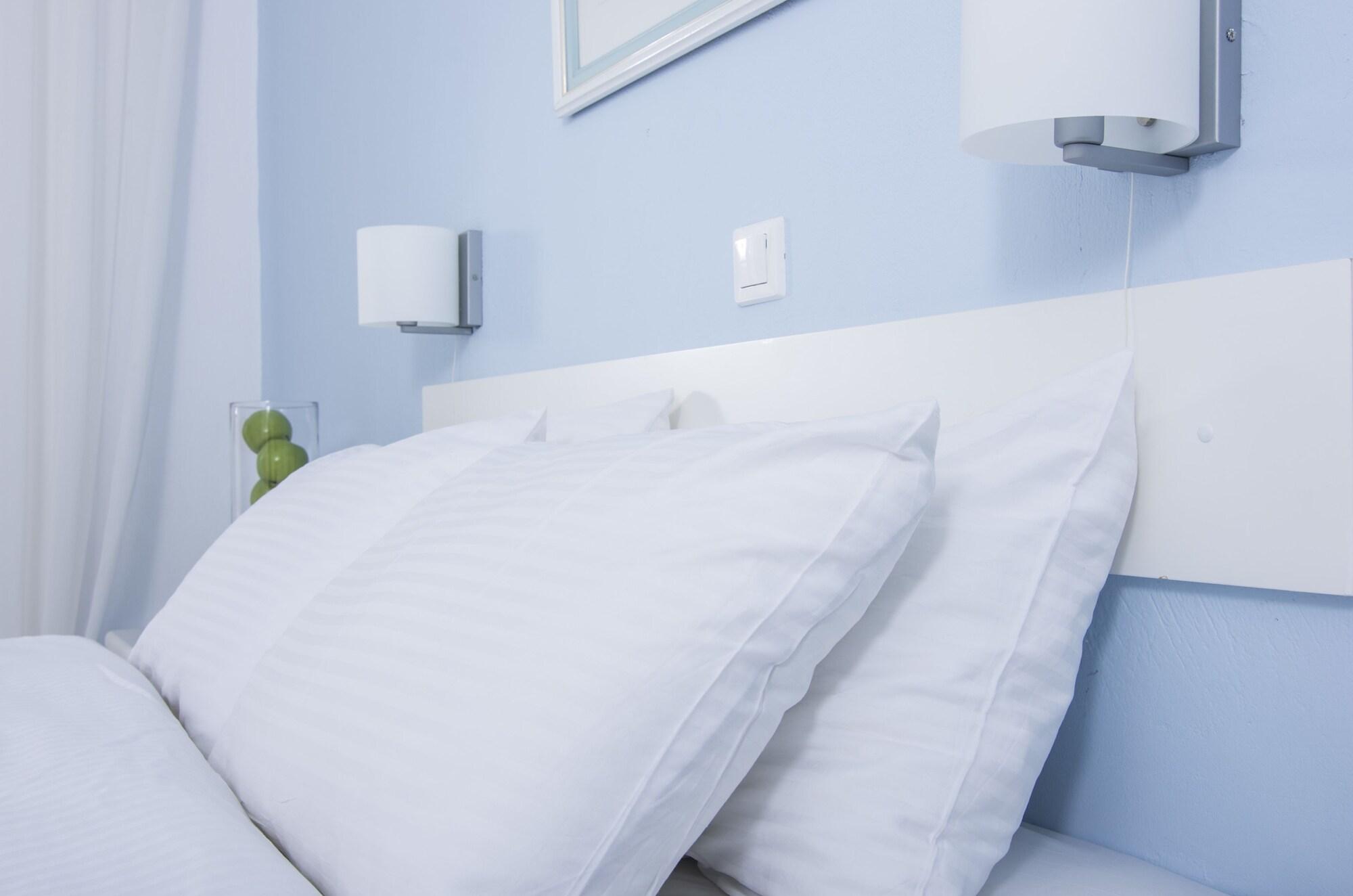 พาราไดส์ รีสอร์ต Aparthotel อาโกรตีรี ภายนอก รูปภาพ
